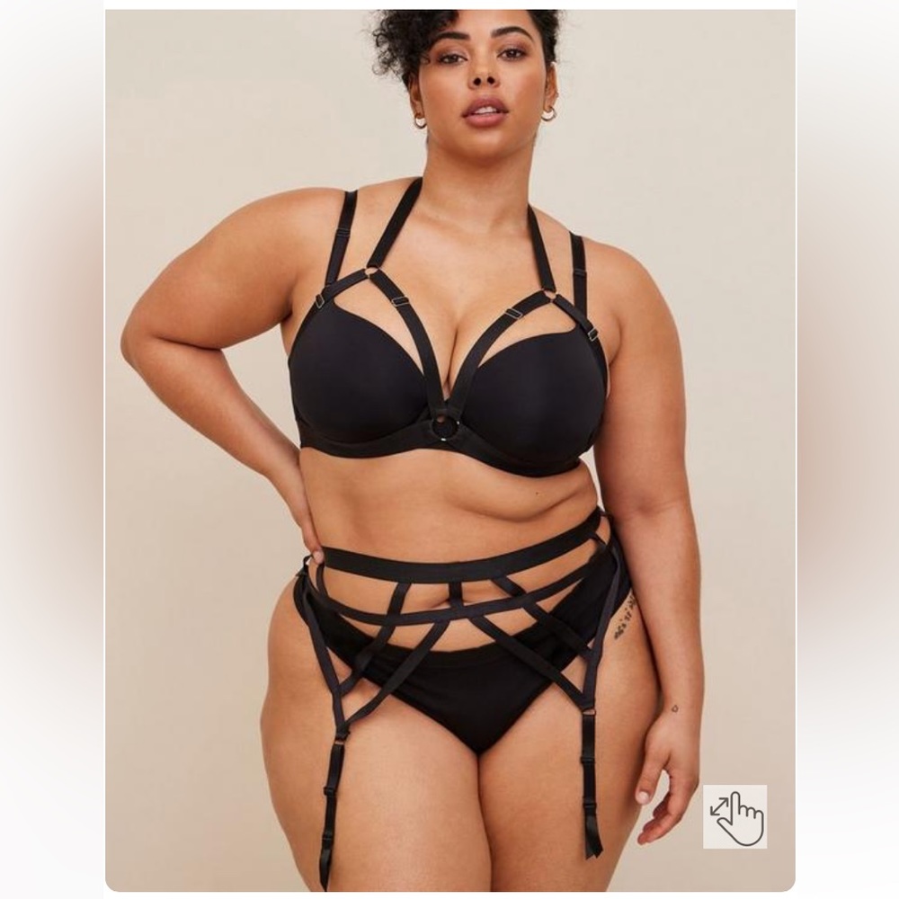Torrid Overt Strappy Garter and Halter Neck Harness Set Size 5/6X NWT